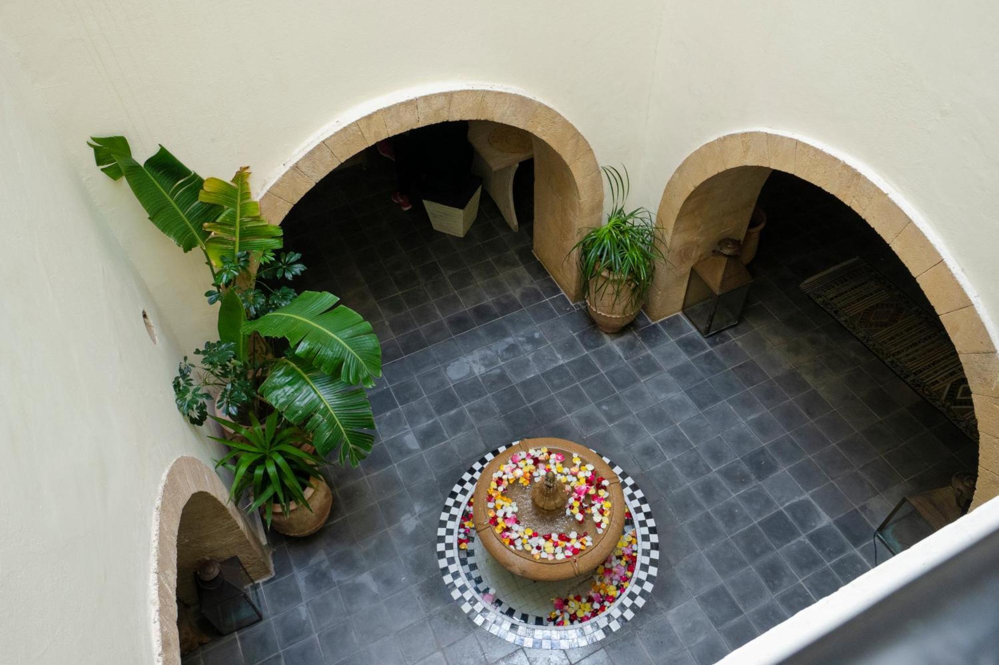 Riad Dar Nor Эс-Сувейра Экстерьер фото
